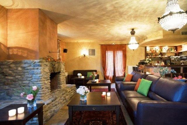 La Casa Rossa Hotell Prínos Exteriör bild