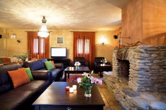 La Casa Rossa Hotell Prínos Exteriör bild