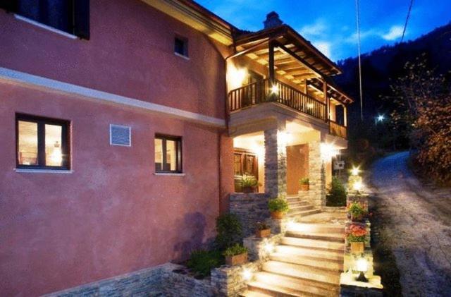 La Casa Rossa Hotell Prínos Exteriör bild